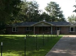 5111 Rives Rd, Elmore, AL 36025