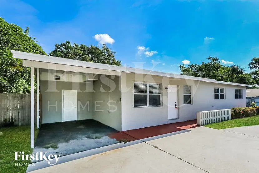 2 bed, 2.0 bath, 1008 sqft, $2,535 — Photo 2