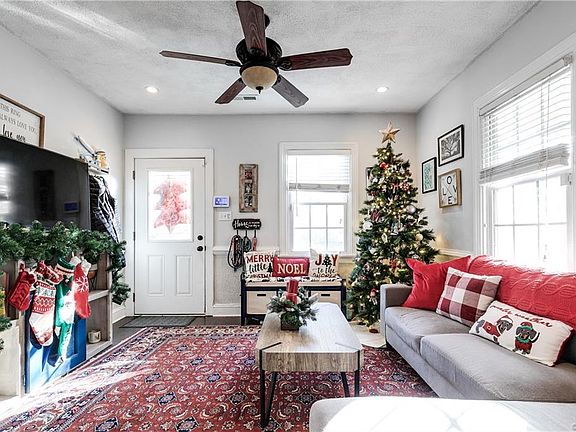 4th image of 6708 Fernwood St
