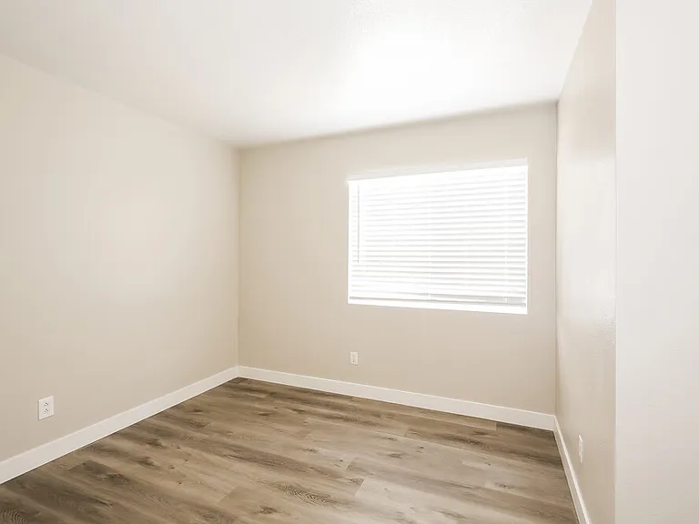 130 Breezy Shore Ave — Photo 11
