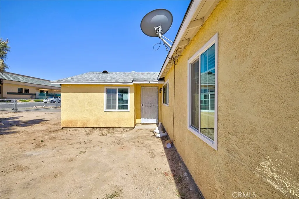2 bed, 1182 sqft, $1,450 — Photo 4