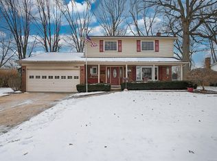 11260 Mandale Dr, Sterling Heights, MI 48312