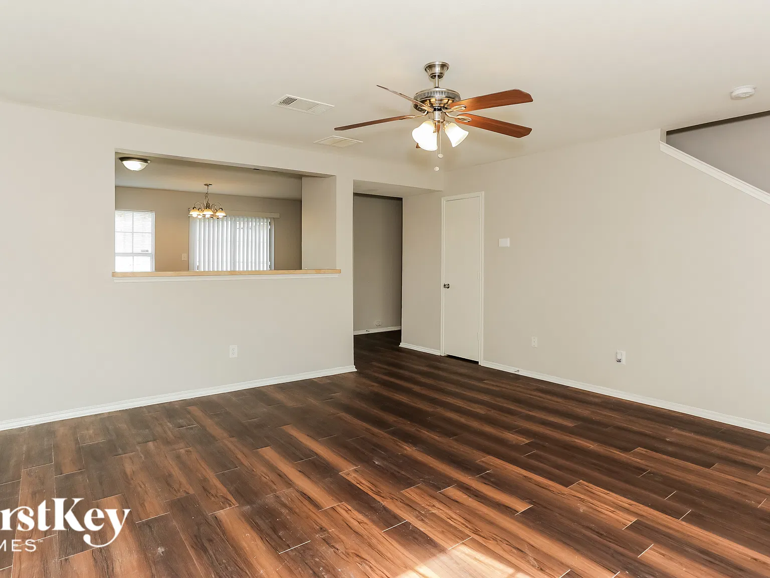 3 bed, 3.0 bath, 1566 sqft, $1,950 — Photo 3