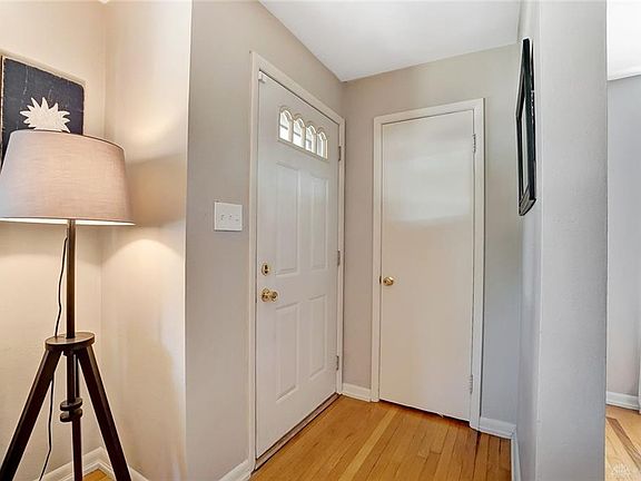 3rd image of 2809 Wehrly Ave