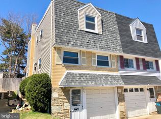 9022 Ashton Rd, Philadelphia, PA 19136