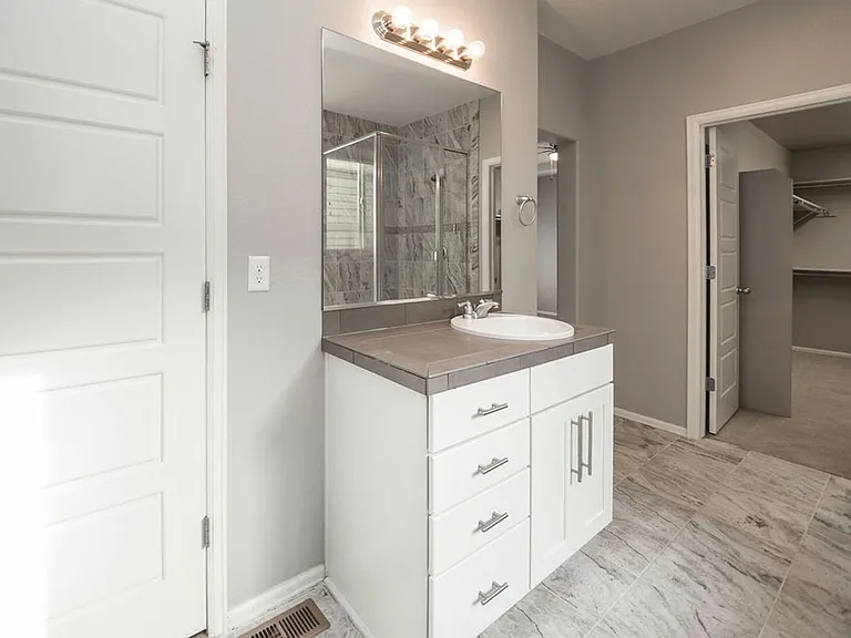 2121 Cutting Horse Dr — Photo 35