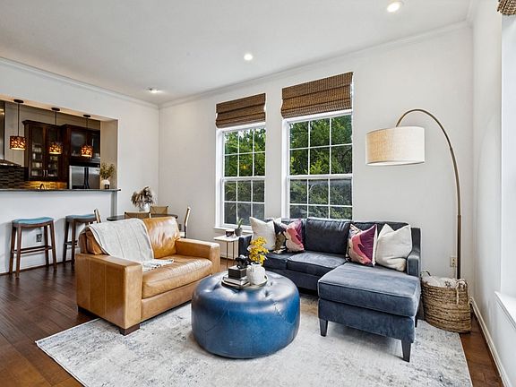 4th image of 2305 Worthington St APT 206A