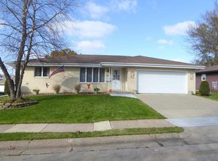 225 Princeton Pl, Dubuque, IA 52001