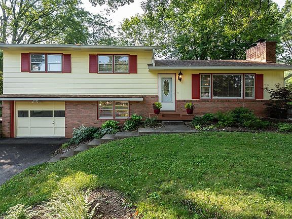 2nd image of 4218 E Saratoga Dr