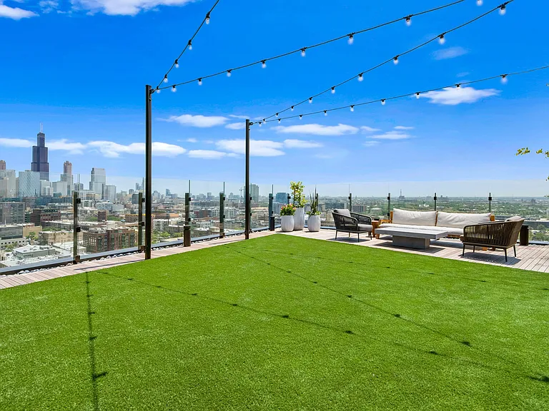 Parq Fulton — Photo 20