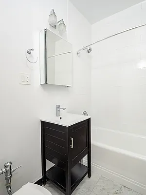 Rented by City Connections Realty | media 24