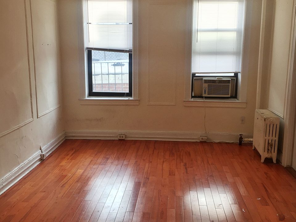 2nd image of 2308 Newtown Ave APT 3FE