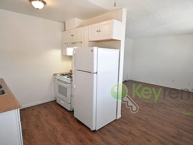 4580 33rd St #6 — Photo 3