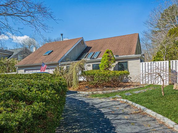 2nd image of 539 Birch Hollow Dr