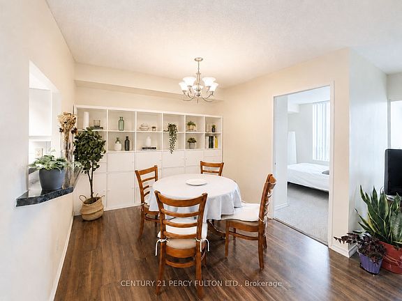 5th image of 285 Enfield Pl #2006