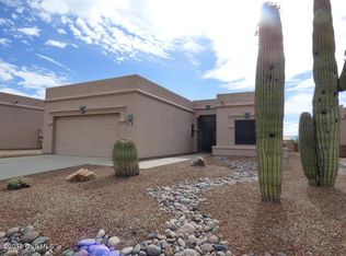 240 N Crescent Bell Dr, Green Valley, AZ 85614