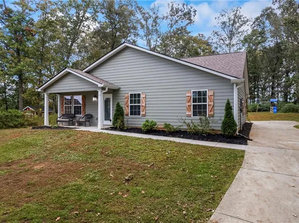 201 Quail View Rdg, Cleveland, GA 30528
