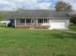 451 Westwood Ln, Estill Springs, TN 37330