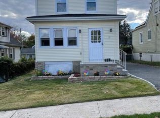 71 Gillespie Rd, Bloomfield, NJ 07003