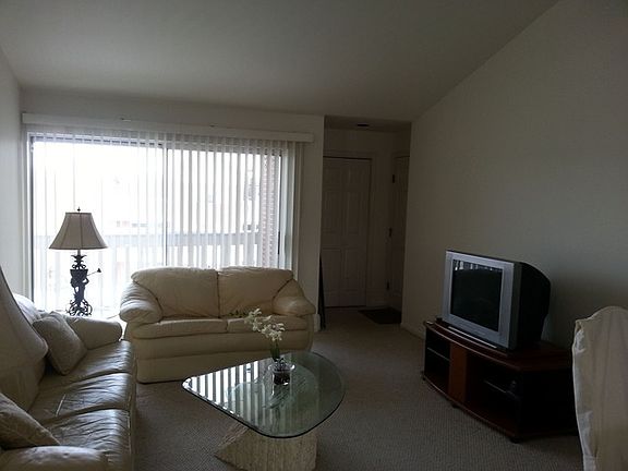 3rd image of 6560 W Belmont Ave #302D