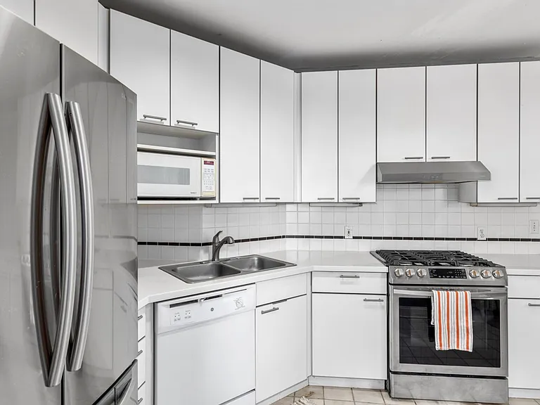 214 Fountain St NE #1 — Photo 10