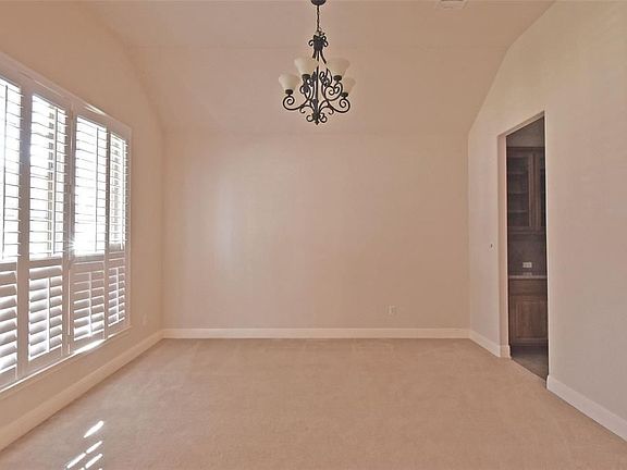5th image of 15412 Bandon Dr
