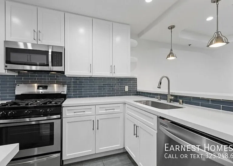 4310 Whitsett Ave #3 — Photo 5