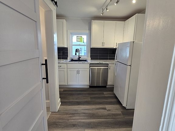 4th image of 246 W 14th St #1/2