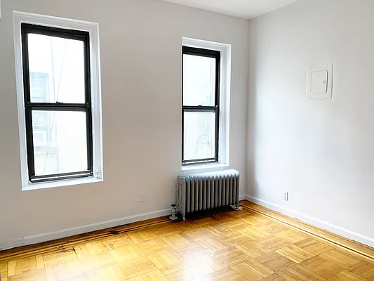 Rented by Waverly Realty Associates | media 4