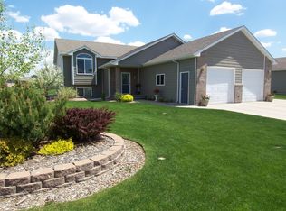 1515 17th Ave S, Brookings, SD 57006