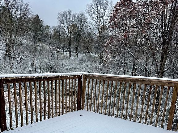 4th image of 211 Odell Ln