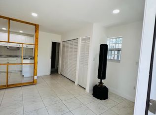 970 NE 128th St, North Miami, FL 33161