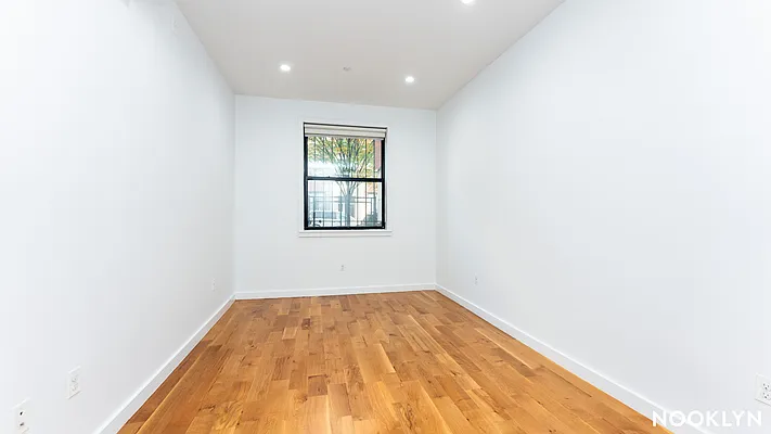 Rented by Nooklyn NYC LLC | media 30