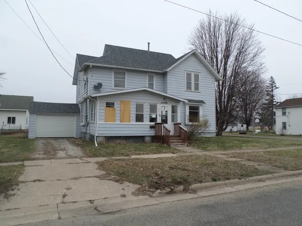 312 South St, Sumner, IA 50674