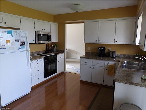 3rd image of 26790 Hyannis Port Dr