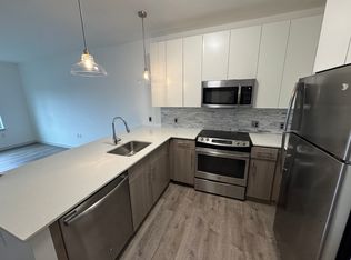 180 Telford St Unit 404, Brighton, MA 02135