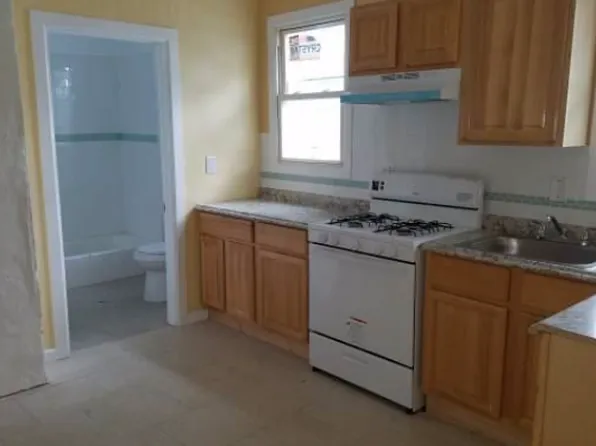 830 S 19th St #4, Newark, NJ 07108