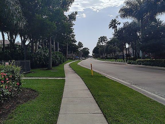 3rd image of 5872 Kelsey Ln