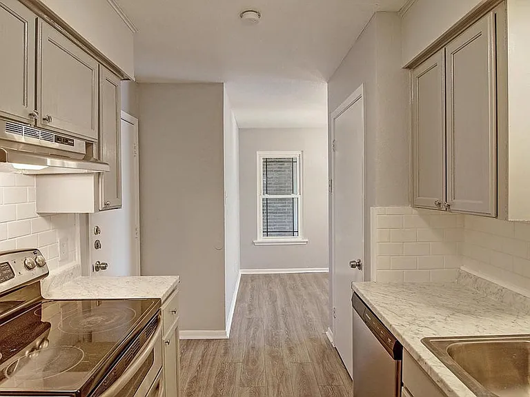 1947 Sean Dr — Photo 3