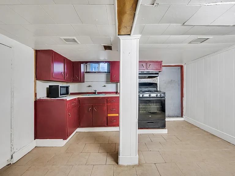 14013 Mulberry Ave — Photo 18