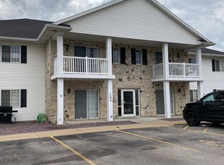 105 Christopher Dr #4, North Prairie, WI 53153
