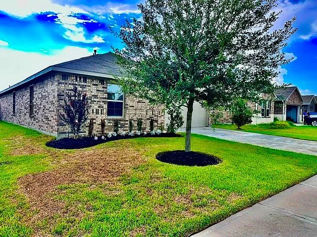 4 bed, 2.0 bath, 1706 sqft, $1,800 — Photo 3
