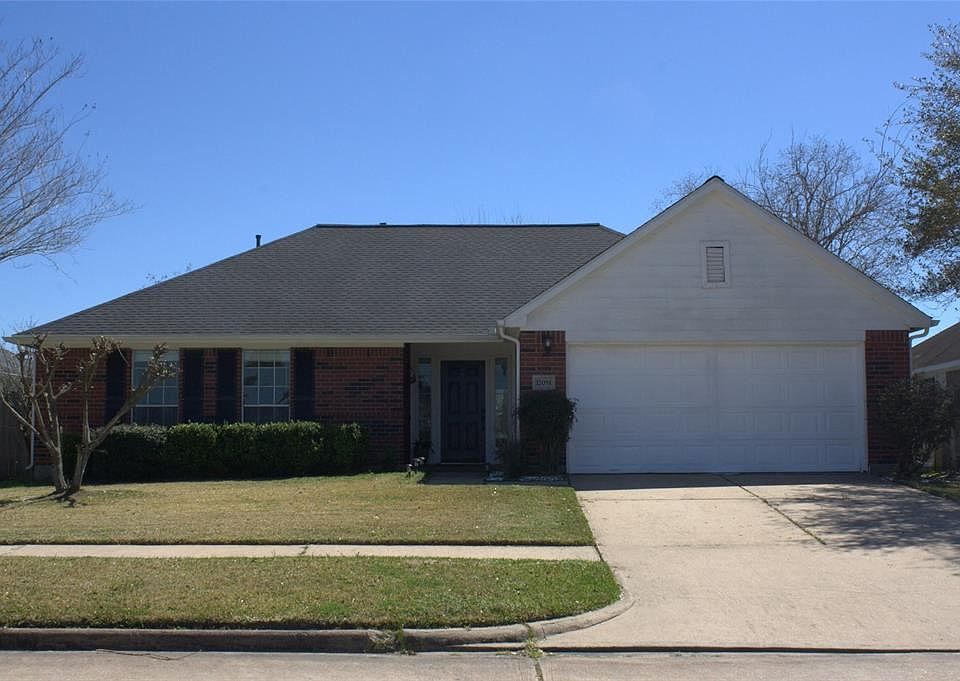1st image of 17051 Great Glen Dr