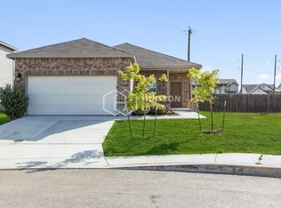 4502 Heathers Cross, Saint Hedwig, TX 78152