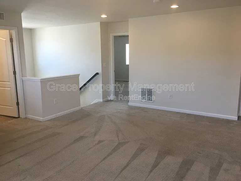 9760 Memphis St — Photo 8