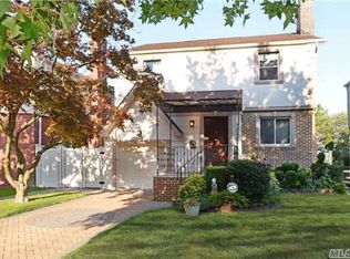 8123 188th St, Hollis, NY 11423