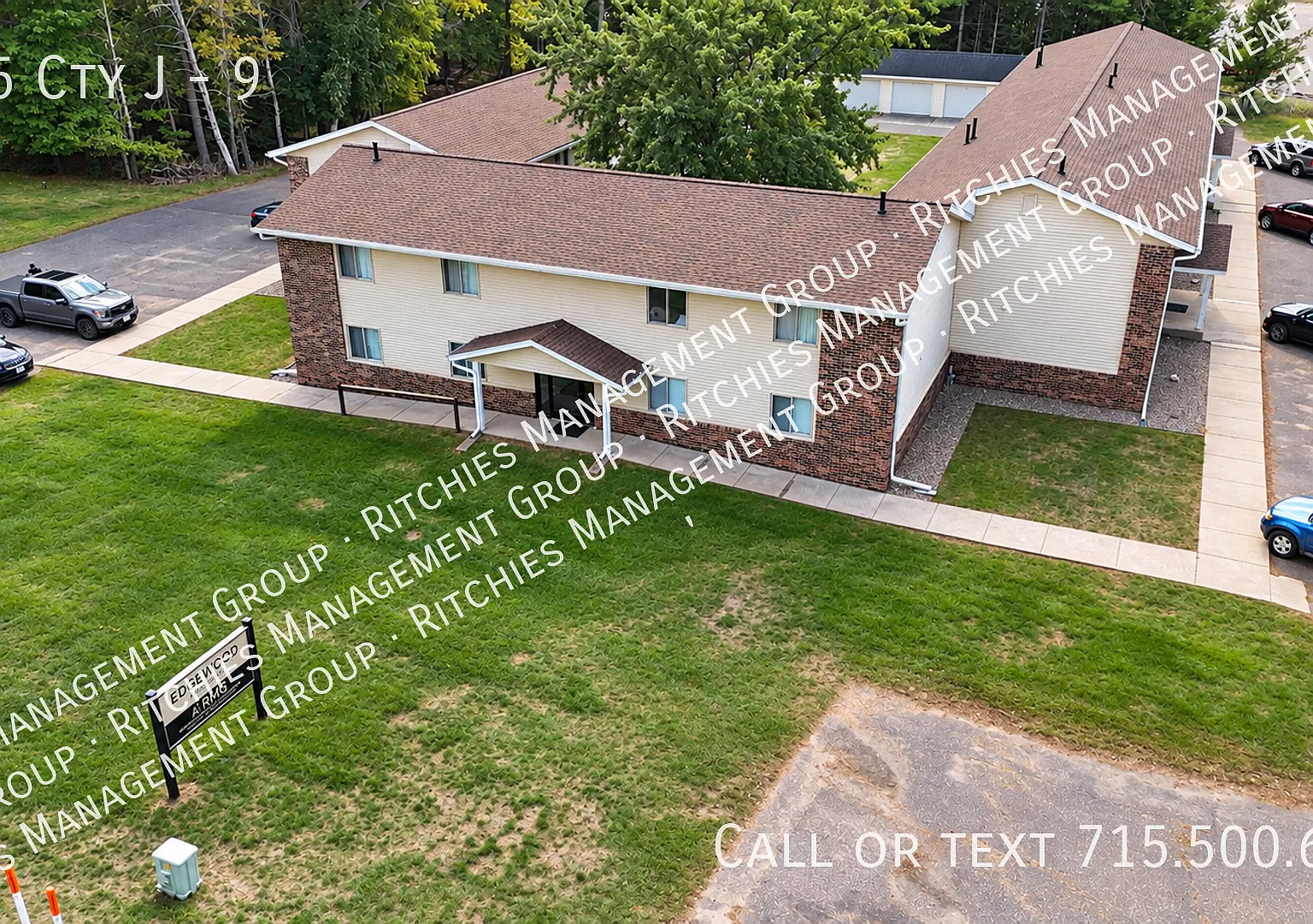 Updated 2 Bedroom Apartment in Minocqua with A/C, Storage & On-Site Laundry — Photo 3