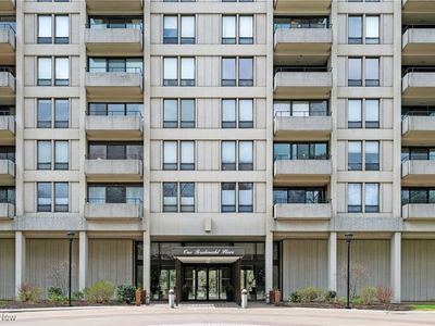1 Bratenahl Pl APT 1109, Bratenahl, OH, 44108
