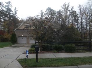 2000 Windrow Wood Ct, Matthews, NC 28105