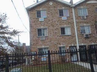 1061 Olmstead Ave, Bronx, NY 10472